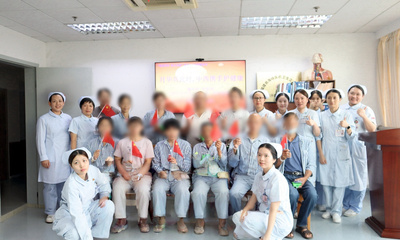 我院中西醫攜手開展“月華共此時，中西攜手護健康”主題關懷活動