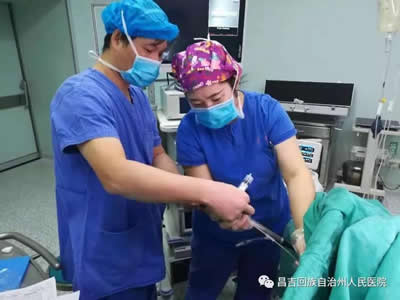 我院援疆骨干郭廷生幫助當地提高手術麻醉技術