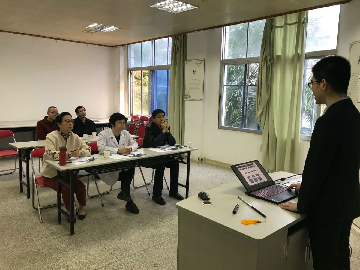 第一臨床醫學院開展2017級碩士生中期考核