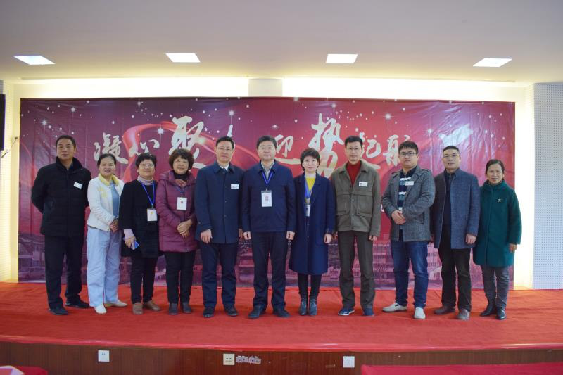 『附一風貌』節前慰問送祝福  深情關懷暖人心