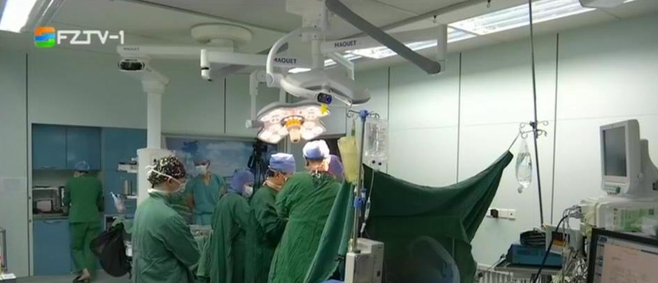 關節置換手術直播演示 促進關節置換規范化