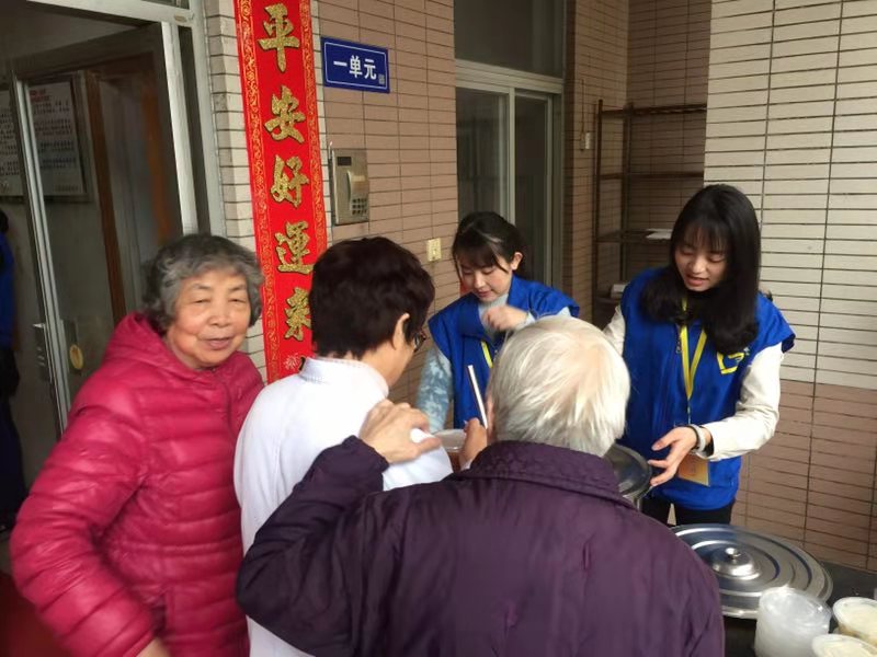 院團委組織開展“雷鋒月”、“拗九節”系列活動