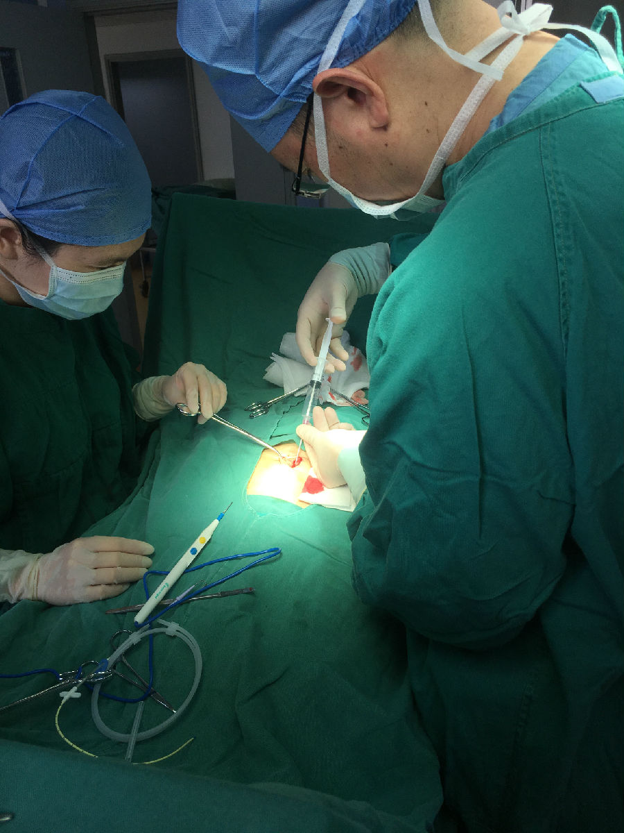 腎內(nèi)科成功實(shí)施首例套管穿刺針腹膜透析置管手術(shù)