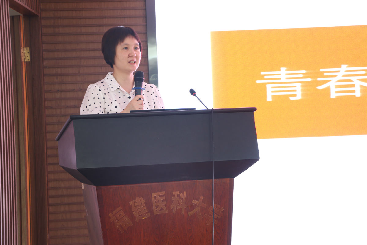 第一臨床醫(yī)學(xué)院舉辦2015級(jí)臨床醫(yī)學(xué)、影麻專業(yè) 實(shí)習(xí)動(dòng)員暨崗前培訓(xùn)