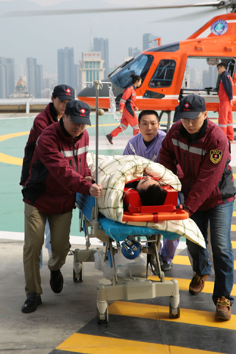 我院組圖入選建國70周年全國百家名院風采展