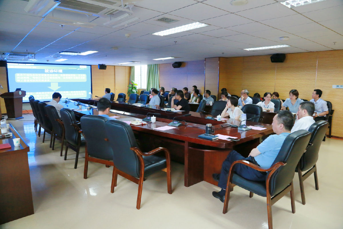 以問題為導向,亮短板、出實招,激發(fā)管理能力 ——我院召開行政部門調研課題匯報會 以問題為導向,亮短板、出實招,激發(fā)管理能力 ——我院召開行政部門調研課題匯報會