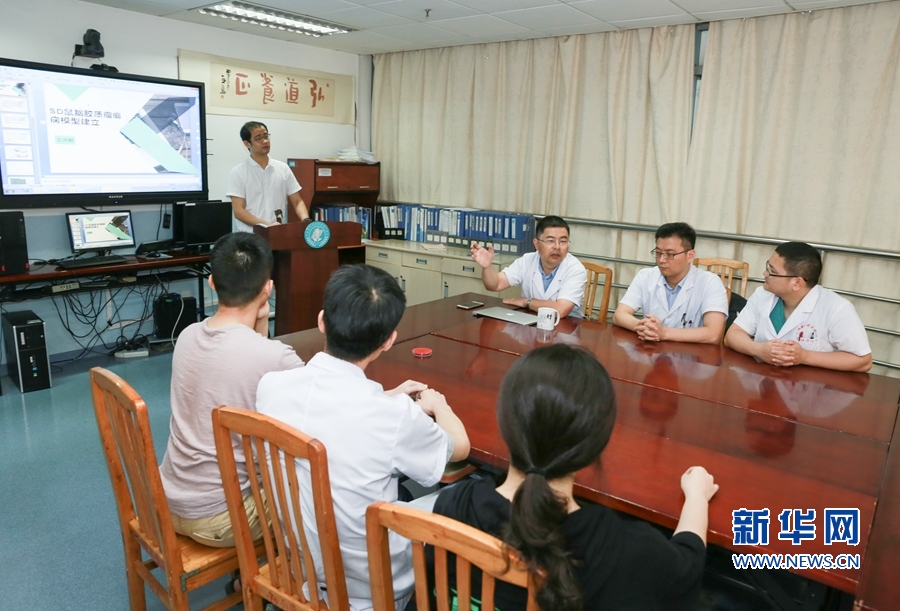 【媒體看附一】外科樓里的15個(gè)小時(shí)