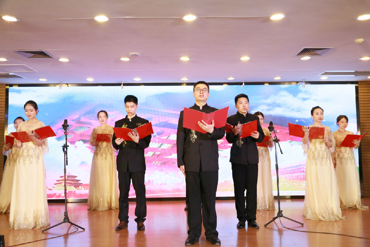 我院舉辦首屆文化節系列活動暨紀念建國70周年 “誦經典 育德行 我與祖國共成長”經典誦讀比賽