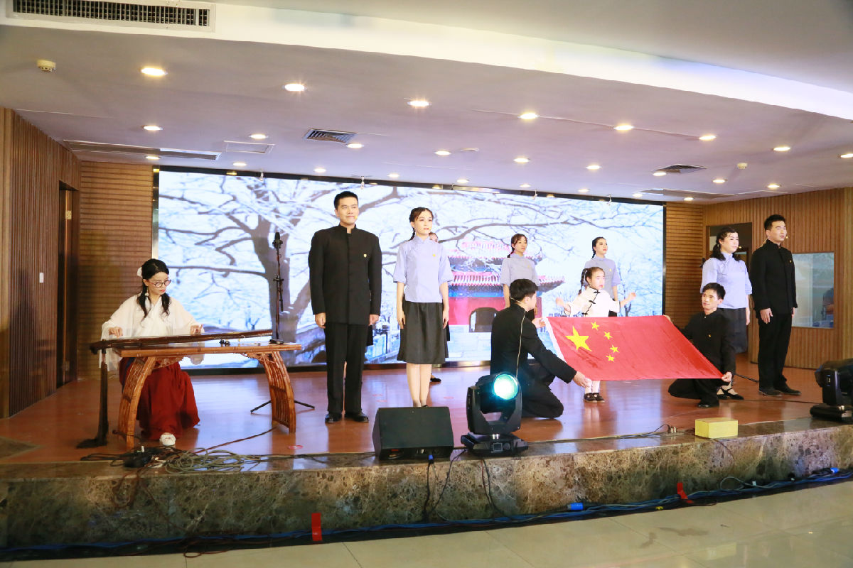 我院舉辦首屆文化節系列活動暨紀念建國70周年 “誦經典 育德行 我與祖國共成長”經典誦讀比賽