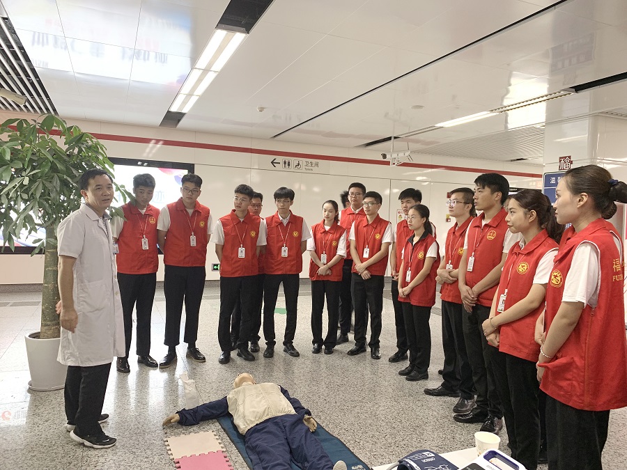 全民健康月 青號在行動 院團委組織開展“地鐵+健康”全民健康月義診活動 全民健康月 青號在行動 院團委組織開展“地鐵+健康”全民健康月義診活動