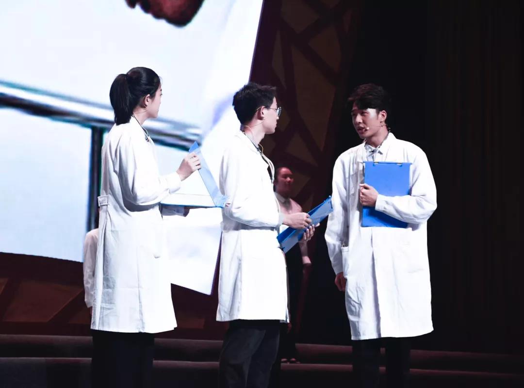 我就是大力倡導和弘揚“慕容慎行精神”——福建醫科大學典型引領，堅定履行“教育”“醫療”兩大使命