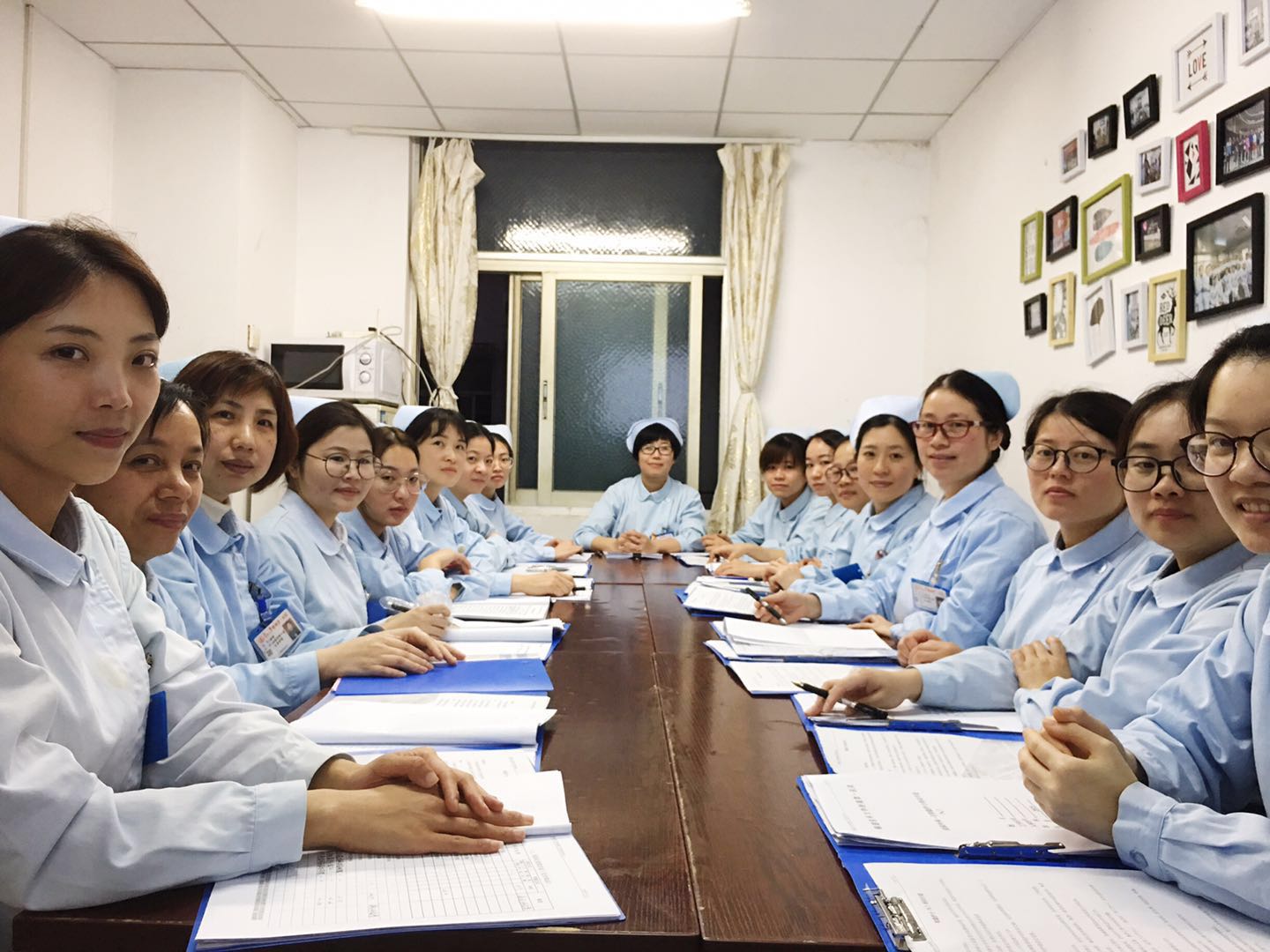 48區泌尿外科在學習中慶祝第108個護士節