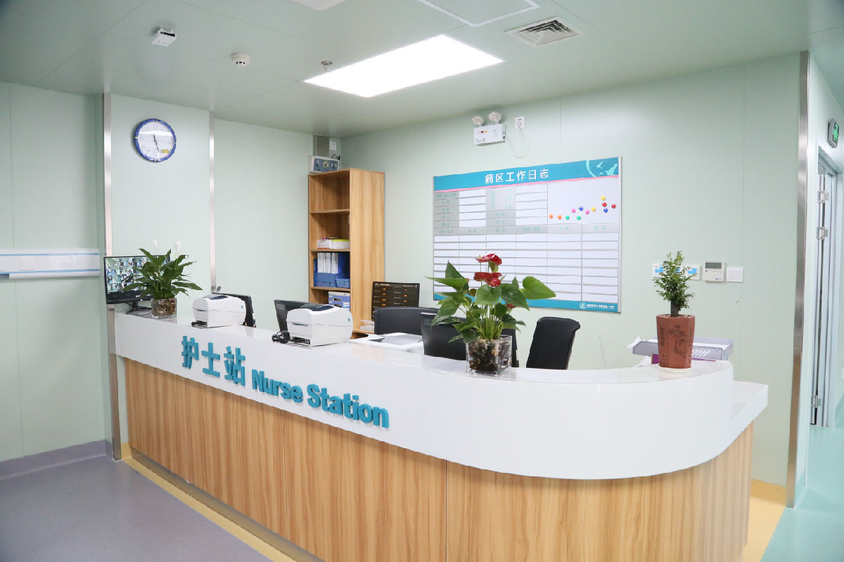 福建省又一“創(chuàng)雙高”項目建成——福建醫(yī)大附一醫(yī)院神經(jīng)外科重癥監(jiān)護病房開診 福建省又一“創(chuàng)雙高”項目建成——福建醫(yī)大附一醫(yī)院神經(jīng)外科重癥監(jiān)護病房開診