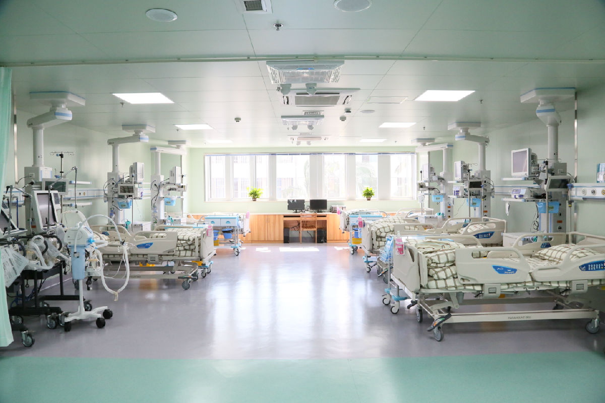 福建省又一“創(chuàng)雙高”項目建成——福建醫(yī)大附一醫(yī)院神經(jīng)外科重癥監(jiān)護病房開診 福建省又一“創(chuàng)雙高”項目建成——福建醫(yī)大附一醫(yī)院神經(jīng)外科重癥監(jiān)護病房開診