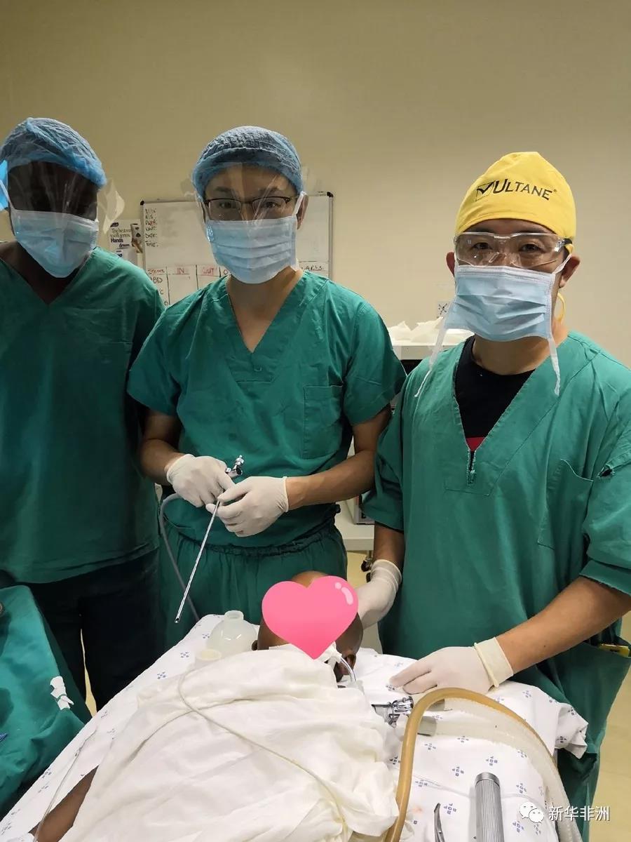 讓博茨瓦納新生兒再獲“新生”的中國醫生