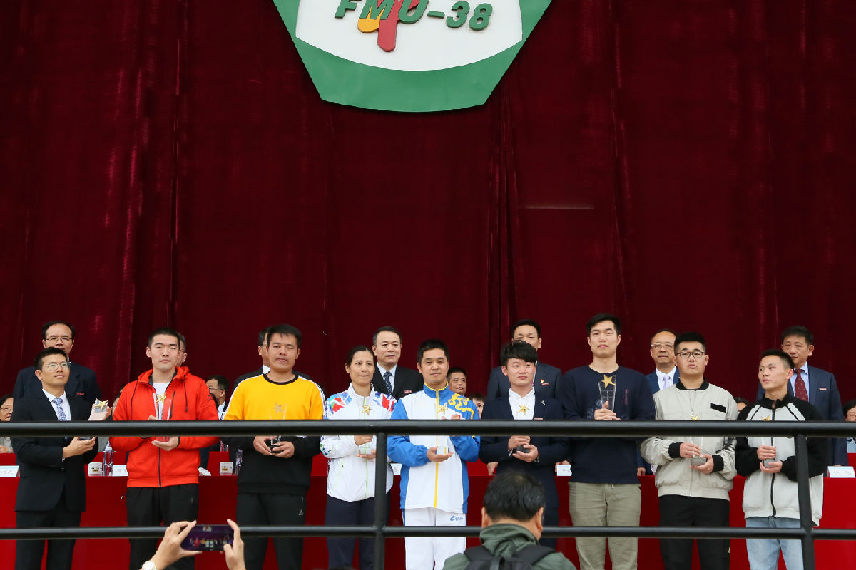 福建醫(yī)科大學(xué)運動會,因為你們,才精彩! 福建醫(yī)科大學(xué)運動會,因為你們,才精彩!