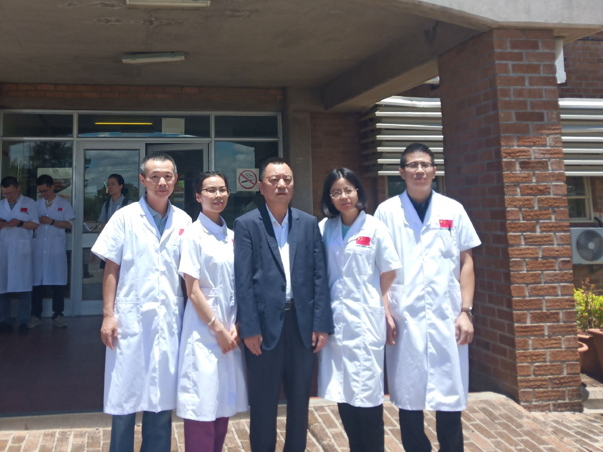 不忘初心 不負(fù)使命 用仁愛架起中非友誼橋梁 ——我院黨委書記林章雅教授遠(yuǎn)赴非洲慰問援博醫(yī)療隊(duì)