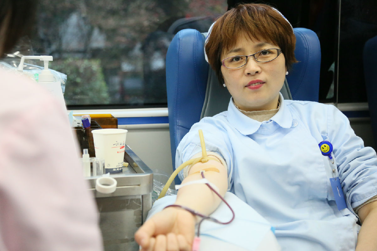 熱血送暖 為生命接力——我院連續十年開展無償獻血活動 熱血送暖 為生命接力——我院連續十年開展無償獻血活動