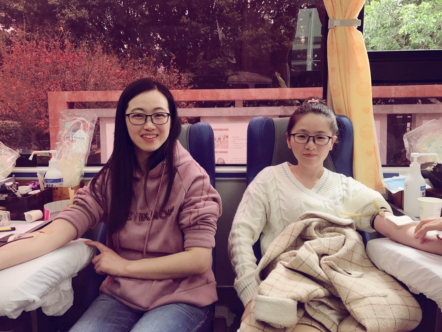 熱血送暖 為生命接力——我院連續十年開展無償獻血活動 熱血送暖 為生命接力——我院連續十年開展無償獻血活動