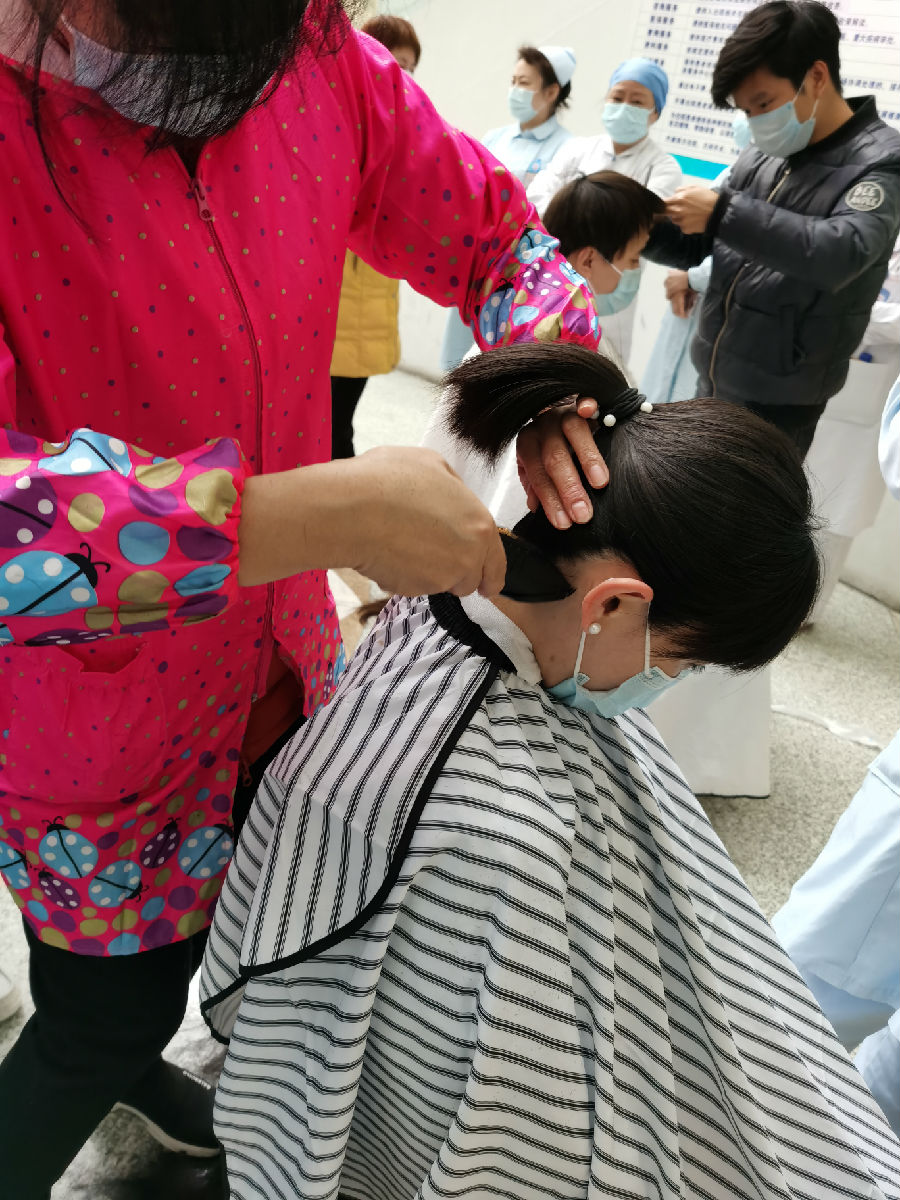 致敬生命的守護(hù)神，最美附一人