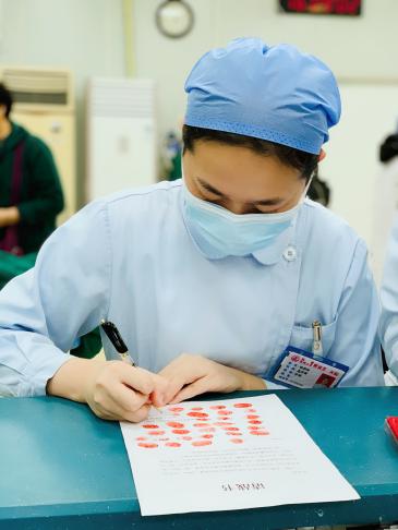 不忘醫(yī)者初心，牢記急診使命，勇抗新冠疫情