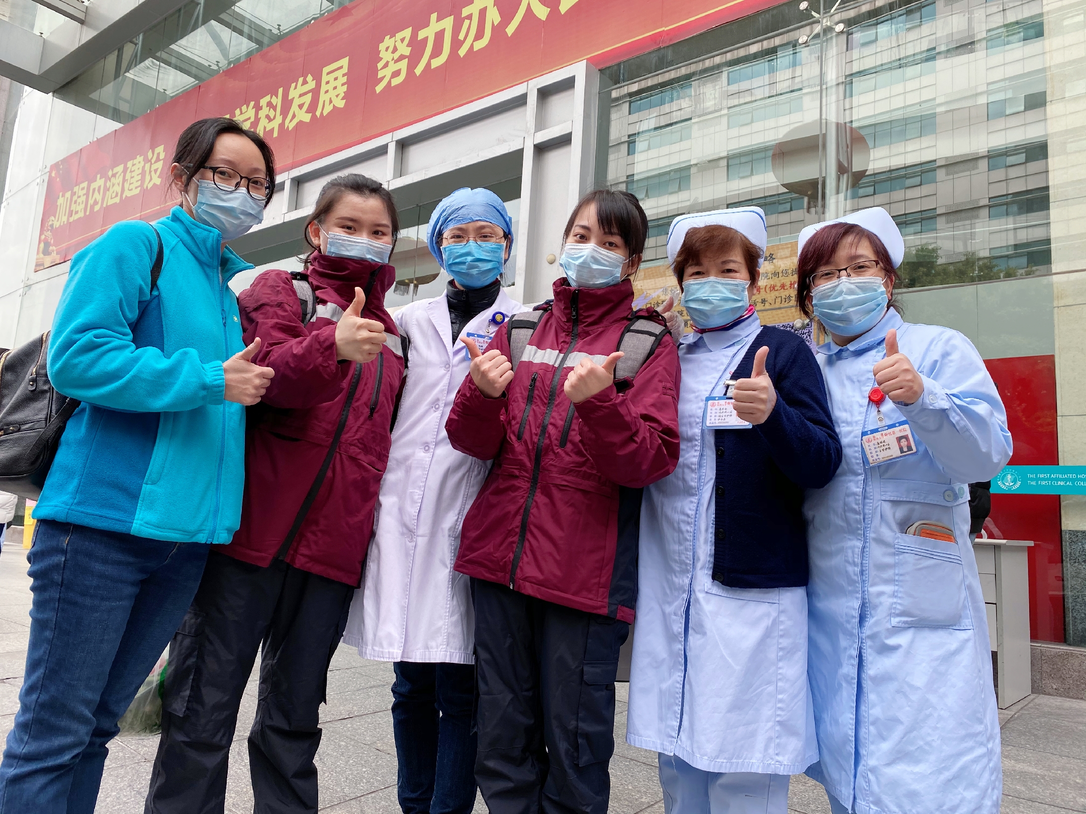 防疫攻堅顯初心 巾幗有愛勇擔當 —— 腫瘤內科39區送身邊的英雄出征