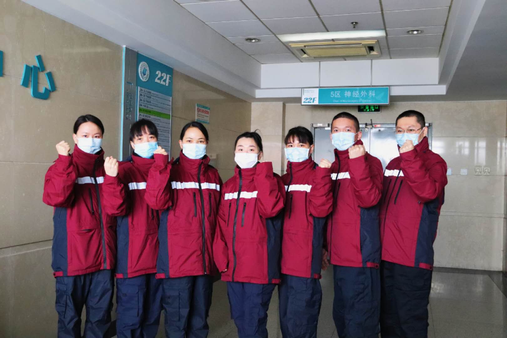 這一次，護士長流下了眼淚