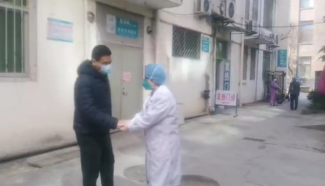 沖鋒前線 只為救人 —— 感染科抗疫紀實