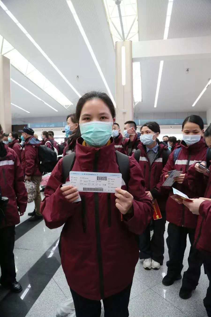 黨員抗疫在一線 —— 記呼吸康復(fù)黨支部8名黨員馳援湖北
