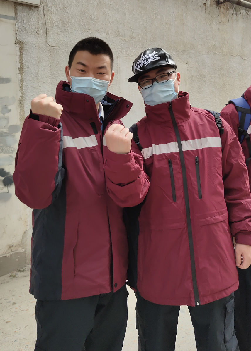 讓黨旗高高飄揚 ——急診先鋒戰疫突擊隊馳援湖北紀實