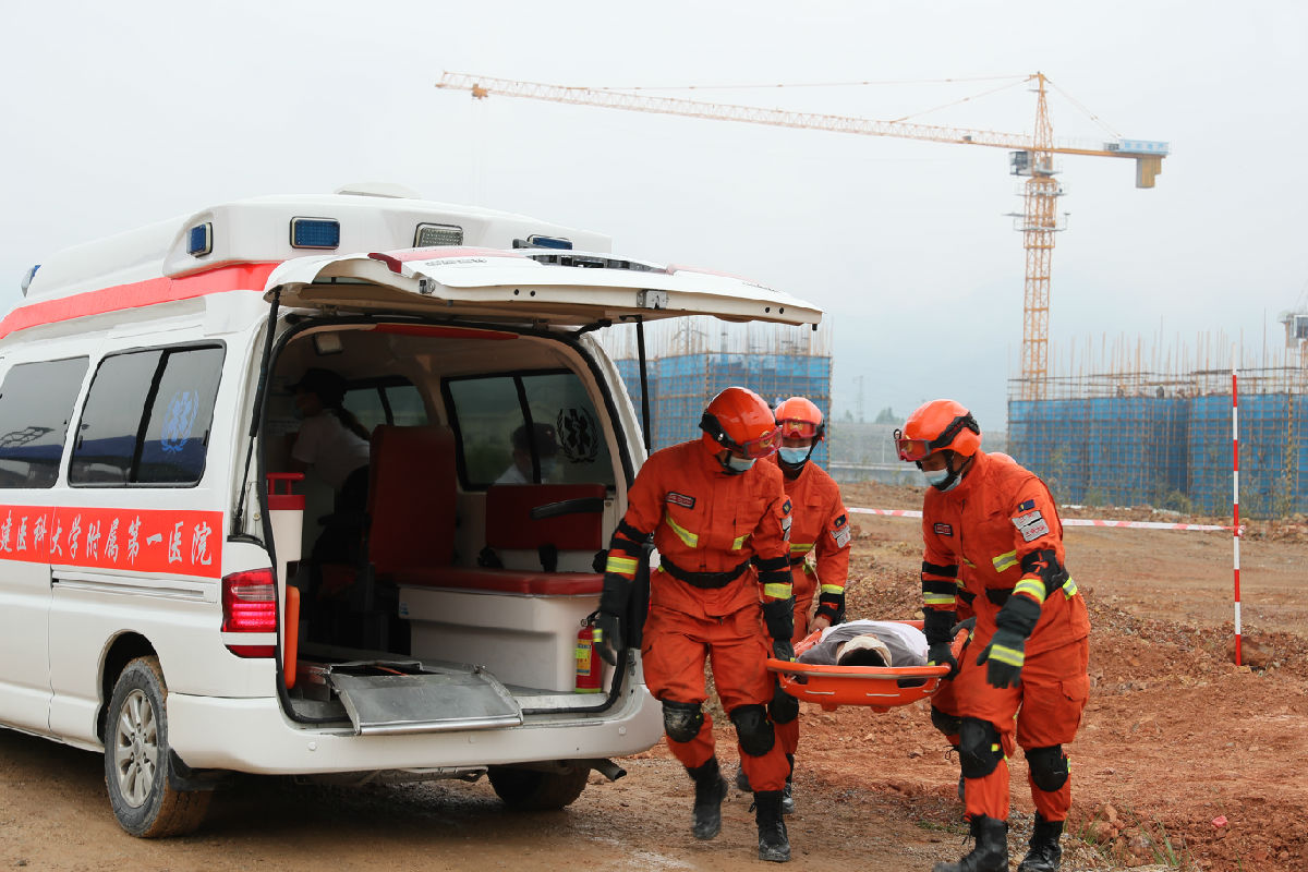 我院圓滿完成福建省“健康使命-2020”泥石流災害事件衛生應急救援綜合演練任務