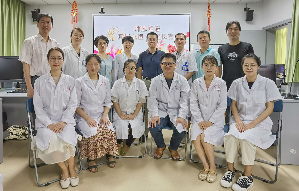 2020屆醫(yī)學(xué)影像住院醫(yī)師規(guī)范化培訓(xùn)畢業(yè)典禮舉辦