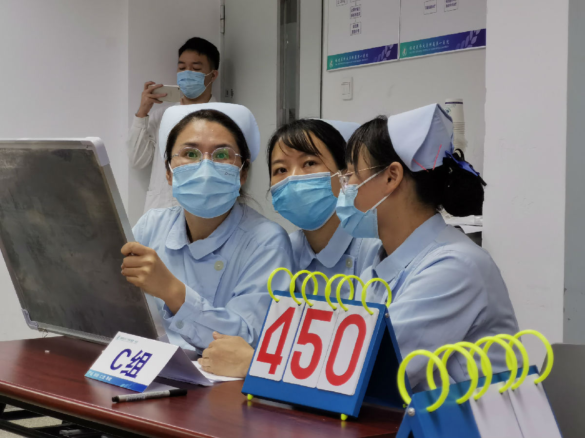 秀心電魅力 展專科風(fēng)采—我院心內(nèi)科舉辦護士心電學(xué)比賽