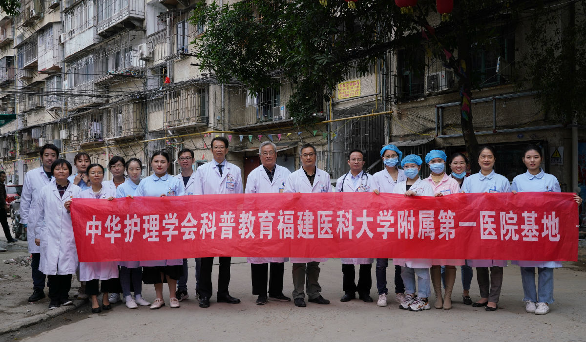 警惕肺部“慢刀子” 我院開展慢阻肺科普宣傳及義診活動