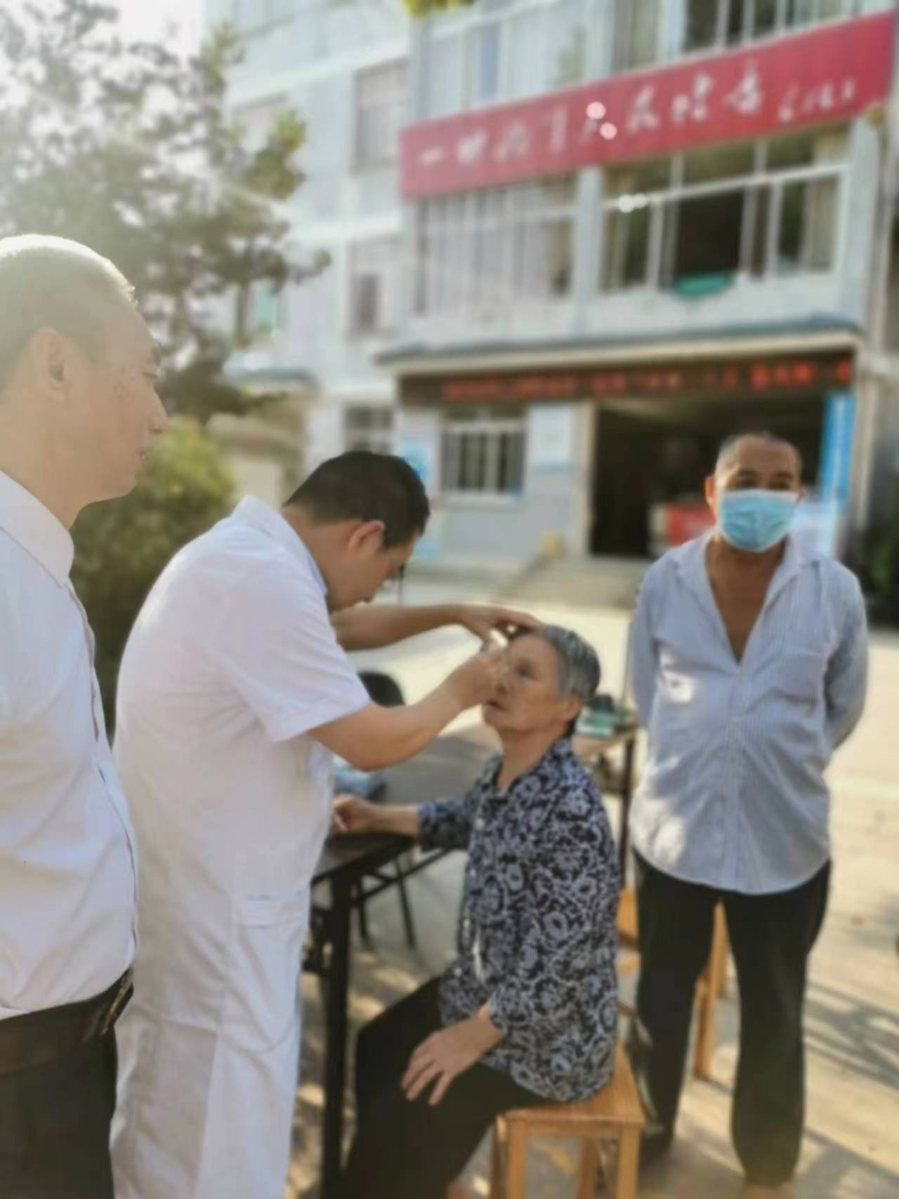 喜迎二十大 感恩再出發(fā)——我院多支部聯(lián)合開展“重走附一路”暨黨員志愿服務(wù)八閩行活動