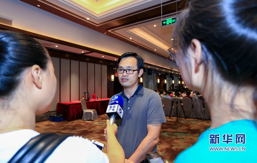 【慕容慎行同志先進事跡巡講系列-莆田站】新華網‖【組圖】慕容慎行同志先進事跡巡回報告會在莆田舉行