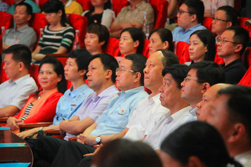 【慕容慎行同志先進(jìn)事跡巡講系列-寧德站】中國生命關(guān)懷協(xié)會(huì)醫(yī)院人文建設(shè)委員會(huì)官方網(wǎng)站‖閩東醫(yī)院:選派36名醫(yī)務(wù)人員參加慕容慎行同志先進(jìn)事跡報(bào)告會(huì) 【慕容慎行同志先進(jìn)事跡巡講系列-寧德站】中國生命關(guān)懷協(xié)會(huì)醫(yī)院人文建設(shè)委員會(huì)官方網(wǎng)站‖閩東醫(yī)院:選派36名醫(yī)務(wù)人員參加慕容慎行同志先進(jìn)事跡報(bào)告會(huì)