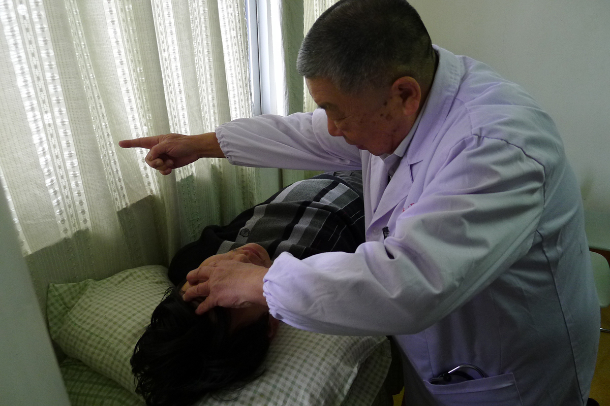 新華網(wǎng)‖慎行一生 盡顯大醫(yī)風(fēng)范