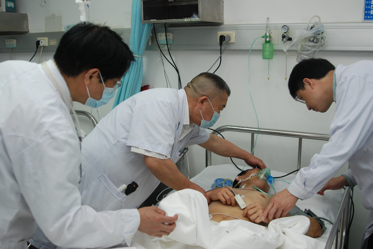 新華網(wǎng)‖慎行一生 盡顯大醫(yī)風(fēng)范