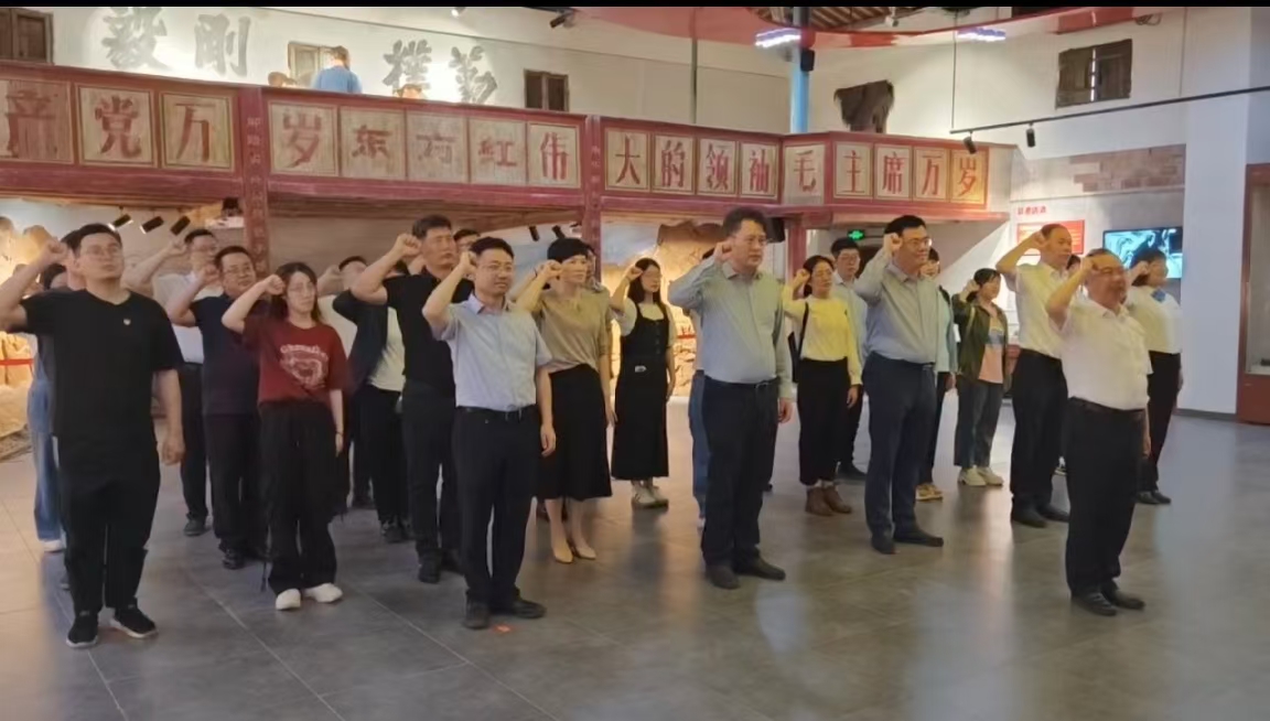 踐行初心擔(dān)使命  科普義診惠民心——我院泌尿外科黨支部聯(lián)合神經(jīng)外科第二黨支部開展“奮斗百年路??啟航新征程??踐行初心??傳承擔(dān)當(dāng)”科普義診主題黨日活動(dòng)