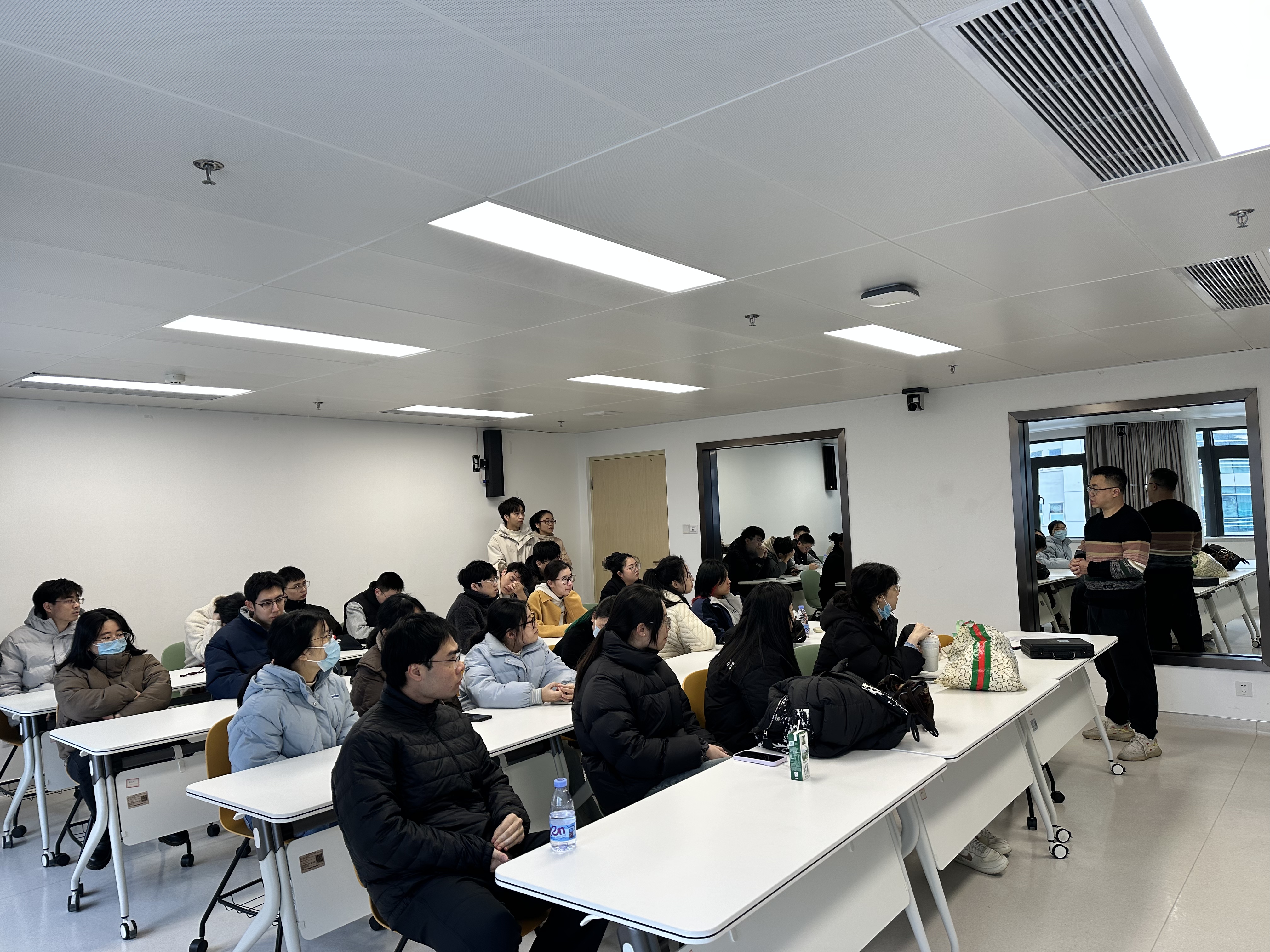 我院麻醉科專業基地舉辦住院醫師規范化培訓2025年模擬培訓（第一期）