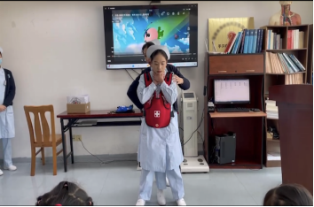 我院中醫科胸外科聯合舉辦“元宵妙趣研學挑戰營”活動