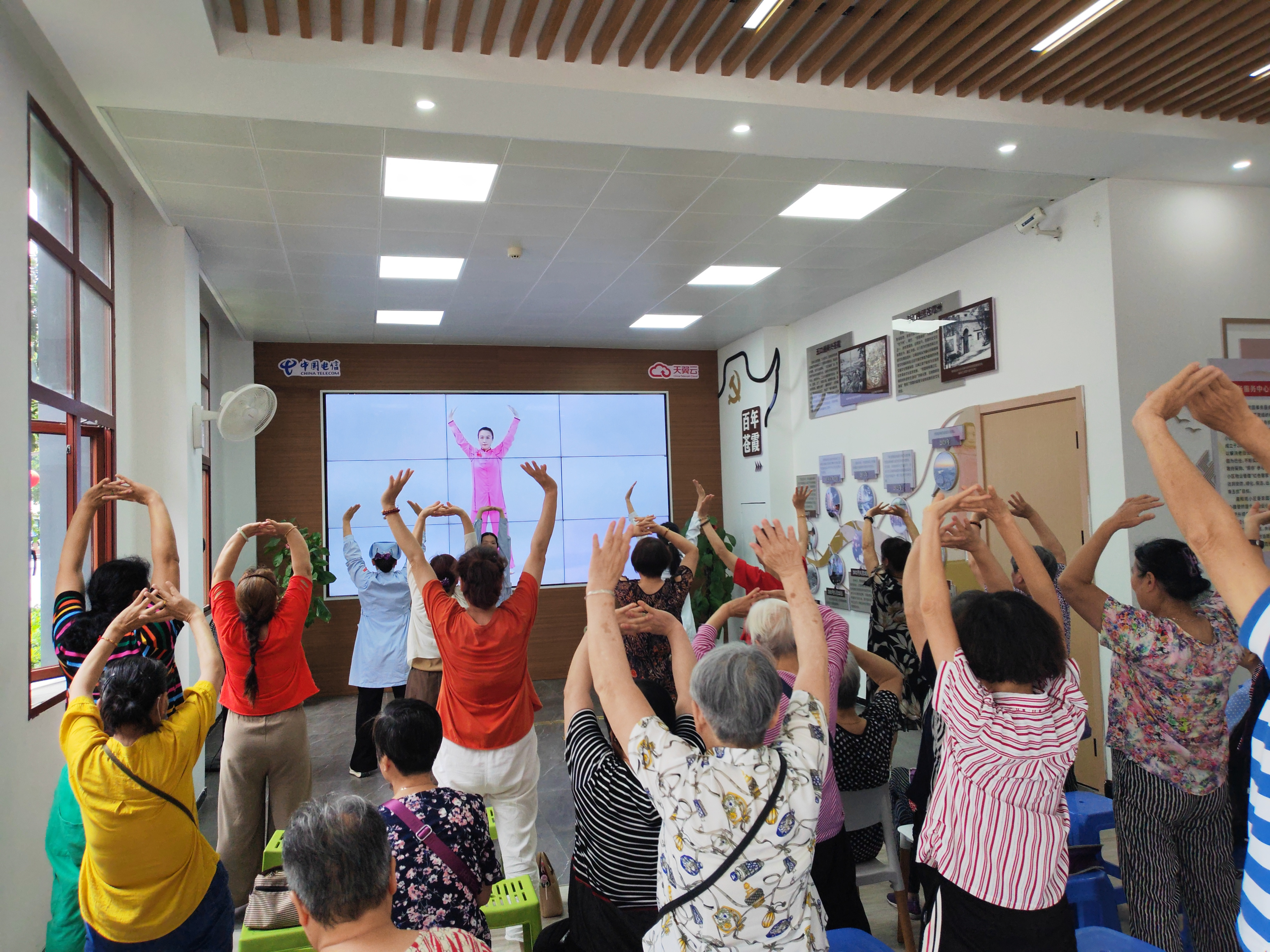 醫(yī)患同行，醫(yī)心為民 ——我院多黨支部走進(jìn)臺(tái)江區(qū)蒼霞新城社區(qū)開(kāi)展志愿服務(wù)活動(dòng)